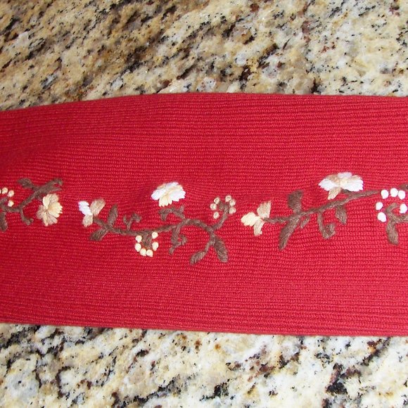 RELATIVITY Women's Vintage Red Sweater SIZE PETITE MEDIUM - Picture 7 of 12